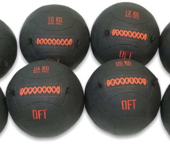 КупитьНабор тренировочных мячей Wall Ball Deluxe 8 шт от 3 до 15 кг